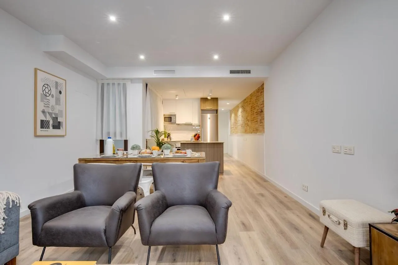 Lucasland Apartments Barcelona
