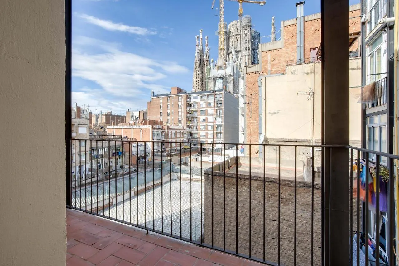 Lucasland Apartments Barcelona Spain