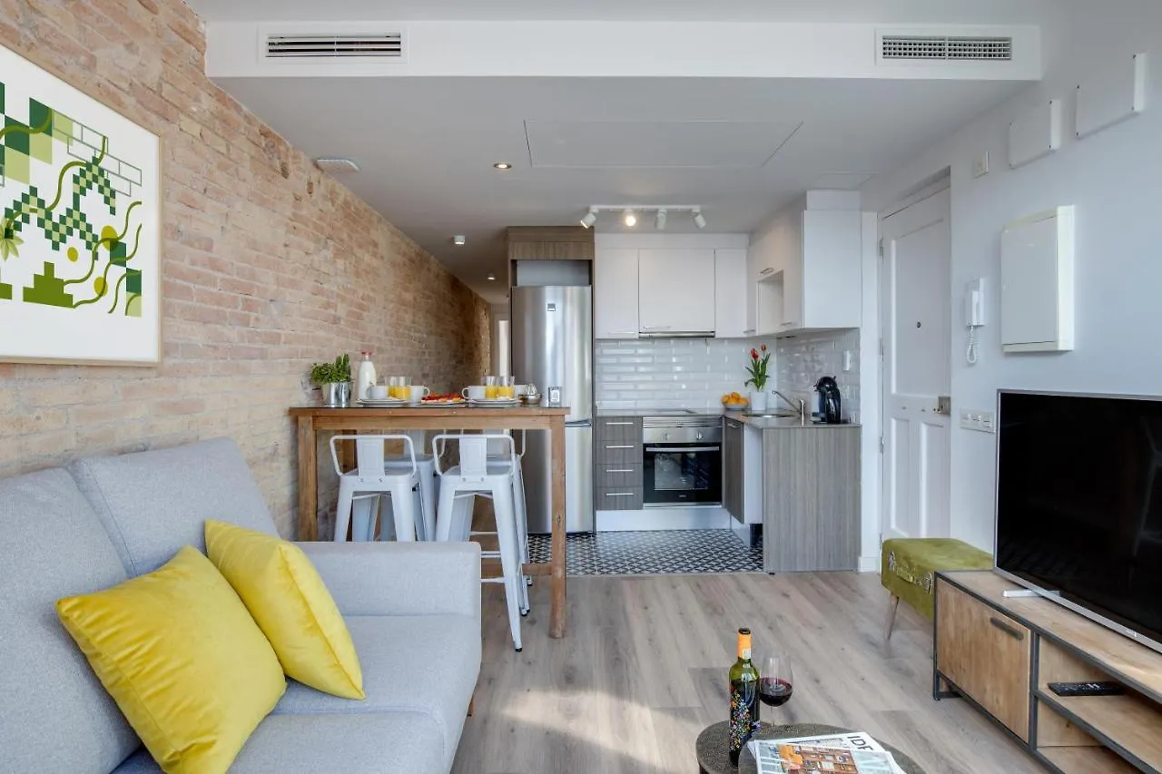 Lucasland Apartments Barcelona Spain