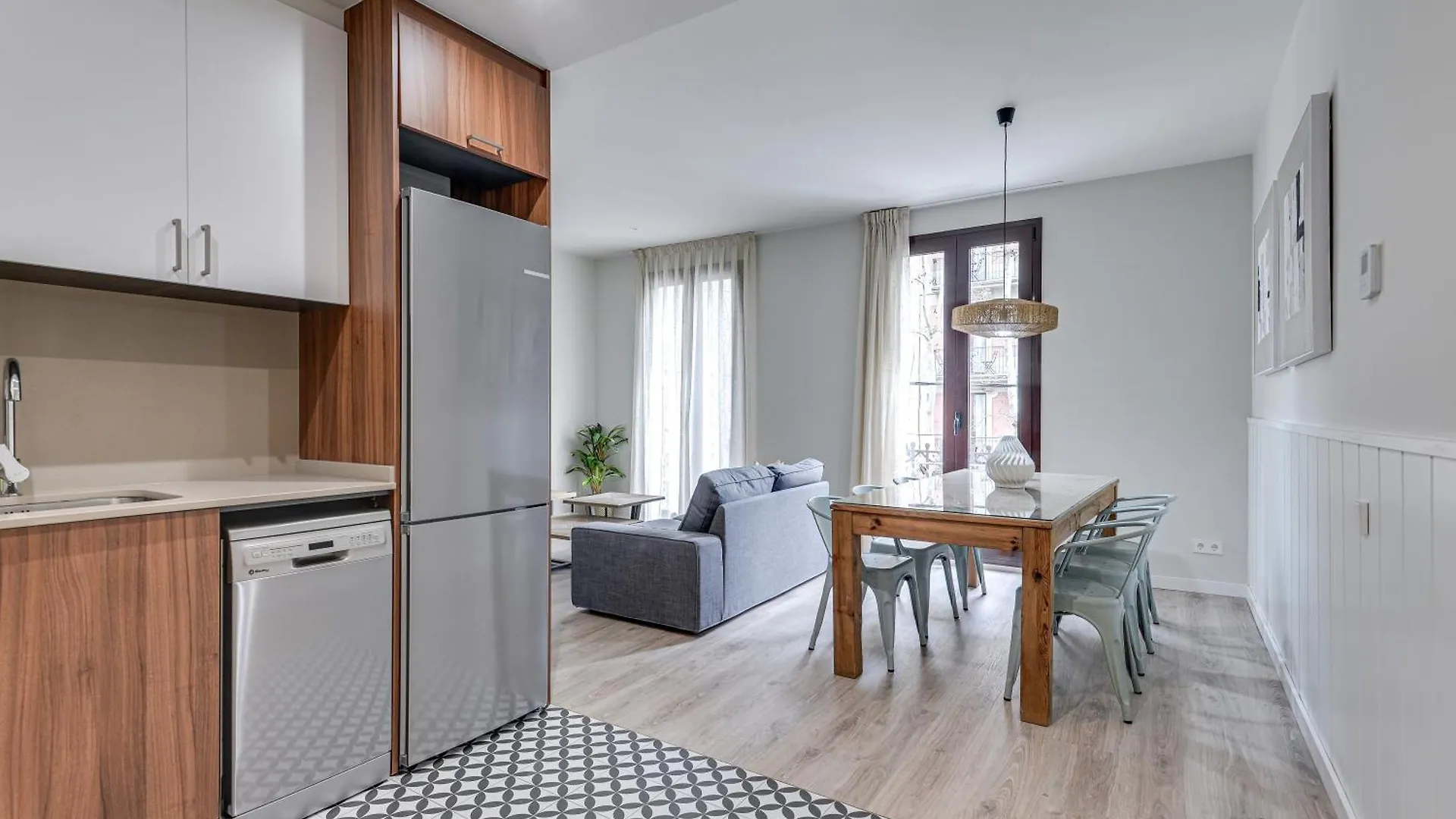 Lucasland Apartments Barcelona