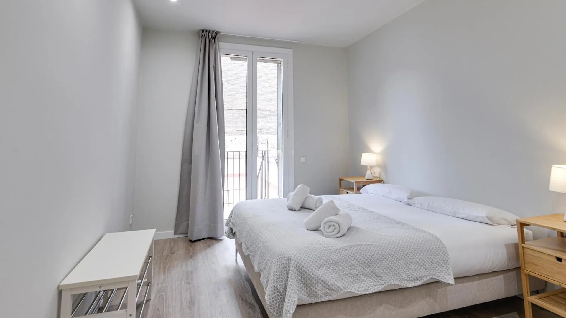 Lucasland Apartments Barcelona